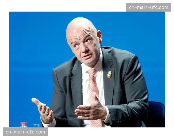 前俱乐部经理因在球员转会中伪造文件、涉嫌欺诈在英国被判有罪